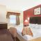 Travelodge by Wyndham Romulus Detroit Airport