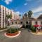 Knotts Hotel