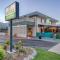 Demi View Motel