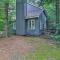 6 Mi to Lake Harmony Quiet Getaway with Deck!