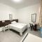 Aton Plaza Hotel