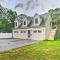 3 Mi to Beaches Tranquil Cape Cod Escape with Deck
