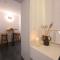Cape Suite Oia