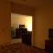 Rodeway Inn & Suites Bradley Airport - East Windsor