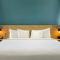 Marseilles Beachfront Hotel - Miami Beach