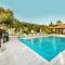 Leda Beach Hotel