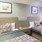 Island Suites Hobby Airport