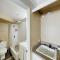 Charming Hawaiian Monarch Studio