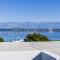 Apartment Nin beach