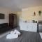Awesome Balboa and Downtown View with Cozy Patio