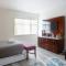 Luxurious Furnished Studio w Full Kitchen in SD