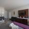 2 Bedroom, 2 Bathroom Detached Apt Max 7 Sleepers