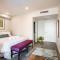 One Bedroom Apartment with San Diego Downtown View