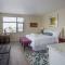 Modern, Luxurious and Prime location All in One