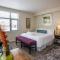 Next to San Diego Downtown - Cali King Size Studio