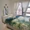 Waybury Cottage - a cozy home from home !