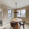 New Luxury Loft 307 I Huge Hot Tub I Great Views I Best Price I FREE Adventures Daily