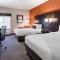 Best Western Plus Lee's Summit Hotel & Suites - Lees Summit