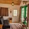 Live Simply Cabin, Walking distance to East Zion trails - أوردرفيل