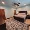 East Zion Mesa Retreat- Luxury, Hot Tub, Resort Amenities
