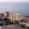 One bedroom house at Castelsardo 200 m away from the beach with sea view