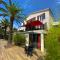 THE ADDRESS CASSIS