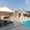 Villa Barbara - Olive Paradise, with chlorine-free pool