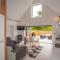Luxurious oasis relax 32c pool, jacuzzi games bar