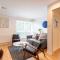 Modern 2 bed BroomPark/Central apt. with Parking