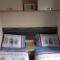 RICKS RETREAT static caravan near the beach with free wifi