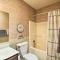 Relaxing Green Valley Townhome about 30 Mi to Tucson!