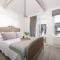 Upper Chandlers Cottage - Sea Views