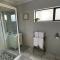 Olive Branch Cottage off grid - Benoni