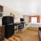 Holiday Inn Express Portland SE - Clackamas Area by IHG