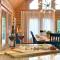 LOG CABIN w HOT TUB, BEACH access, near of TREMBLANT - Labelle