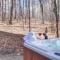 LOG CABIN w HOT TUB, BEACH access, near of TREMBLANT - Labelle