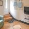 2 Bedroom Nice Home In Saint-gervais-sur-mare - Saint-Gervais-sur-Mare