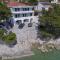 Apartments by the sea Promajna, Makarska - 2592