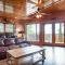 Above It All with Mountain Views, Hot Tub and Theater Room - 赛维尔维尔