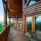 Above It All with Mountain Views, Hot Tub and Theater Room - 赛维尔维尔