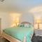 Cheerfull 4/bed/ 3 Bath / pool / best Location