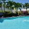 The Beach House at Seascape Steps from the Beach, Marina and Shops! - West Palm Beach