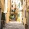 Curcumelli Luxury Suites - Portoni 1