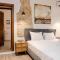 Curcumelli Luxury Suites - Portoni 1