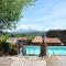 Borgo di Quarazzana holiday house for large groups Tuscany