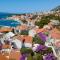 Award winning Garden Apartment with large Terrace and amazing Seaview