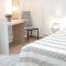 SUITE BLANC APARTMENTS - Monolocali indipendenti con cucina e bagno privato - Check-in e check-out con codice in autonomia h24 - Terrazza in comune SUITE BLANC APARTMENTS - Monolocali indipendenti con cucina e bagno privato - Check-in e check-out con codice in autonomia h24 - Terrazza in comune