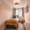 Luxury Southampton house with garden and parking