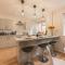 Luxury Southampton house with garden and parking