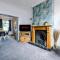 Spacious 4-Bed House in Crewe by 53 Degrees Property, Long-term discounts, Ideal for Contractors - FREE Parking - Sleeps 8